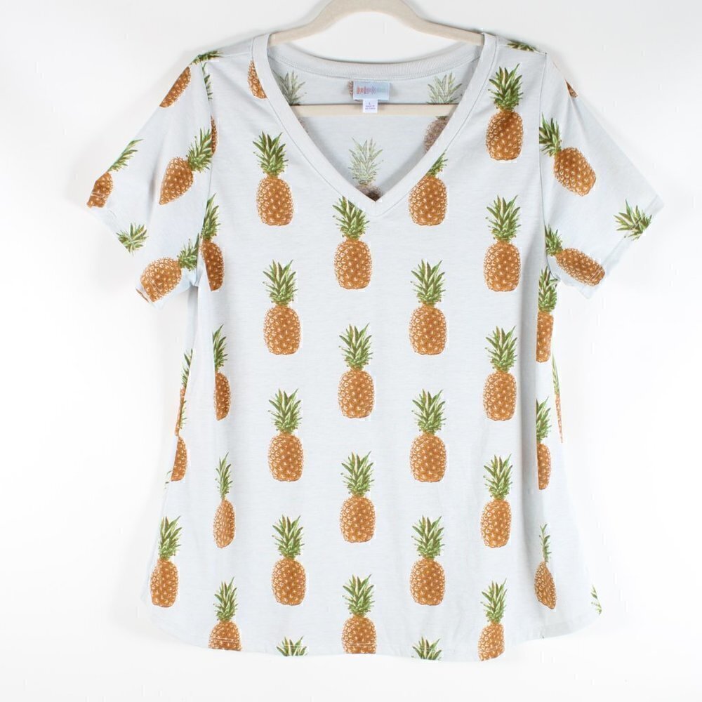LuLaRoe Pineapple Tee Size Large Tropical Graphic Shirt Summer Cruise Vacation - Picture 2 of 7